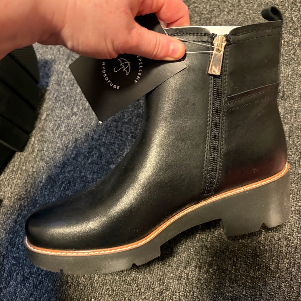 Naturalizer Derry Waterproof Black Ankle Booties 9.5 W - Picture 6 of 7